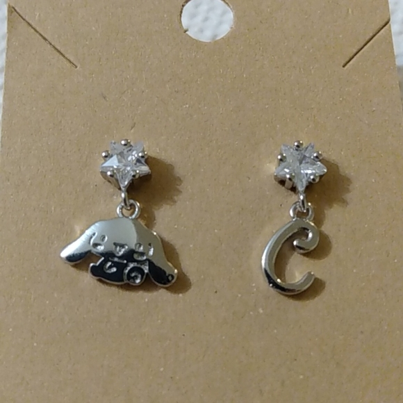 Cinnamorroll Dangling Silver Earrings Sparkly Star - Picture 1 of 4